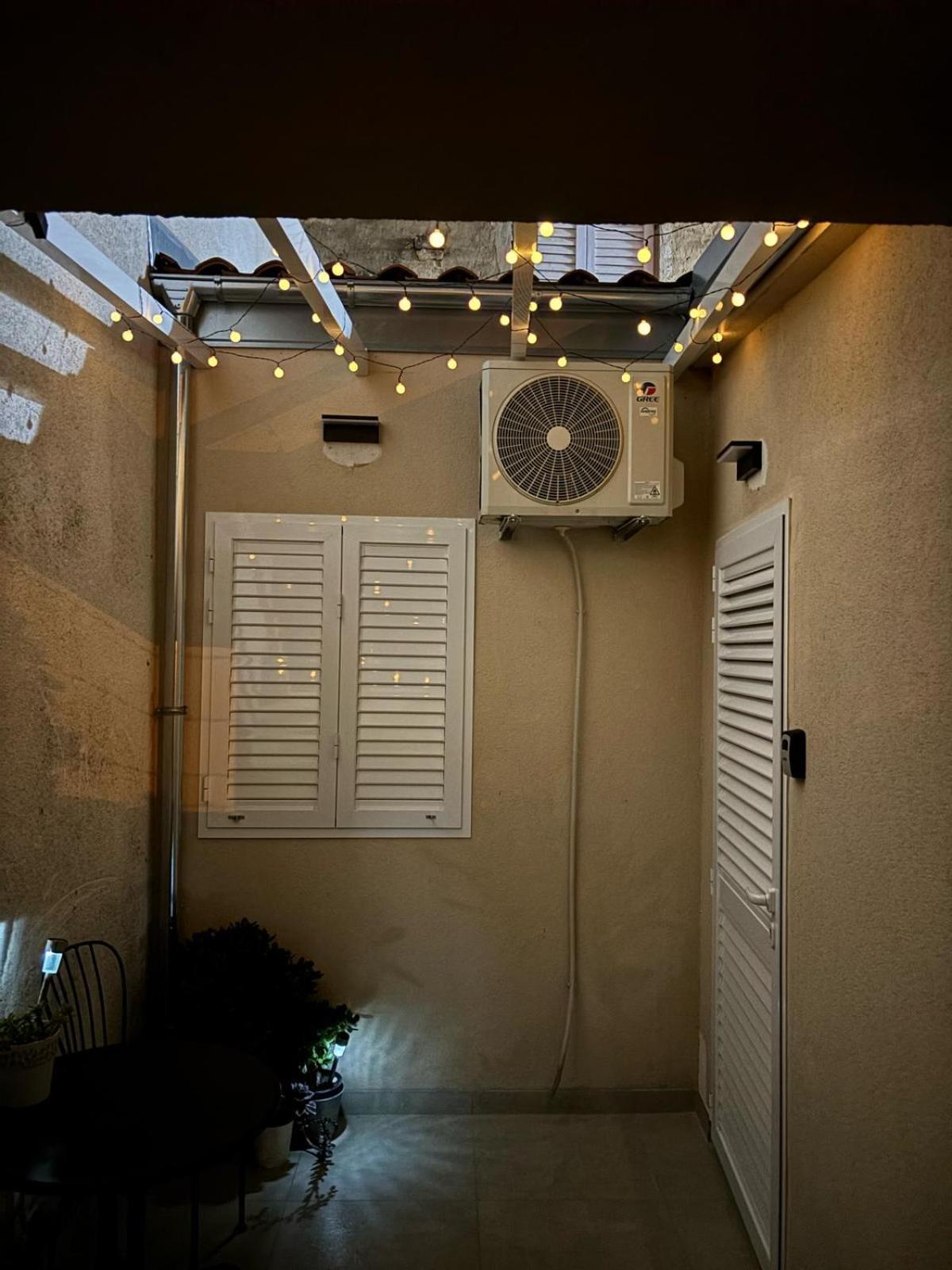 Apartment Ana Вис Экстерьер фото